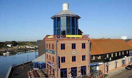Yha Littlehampton Hostel Exterior photo