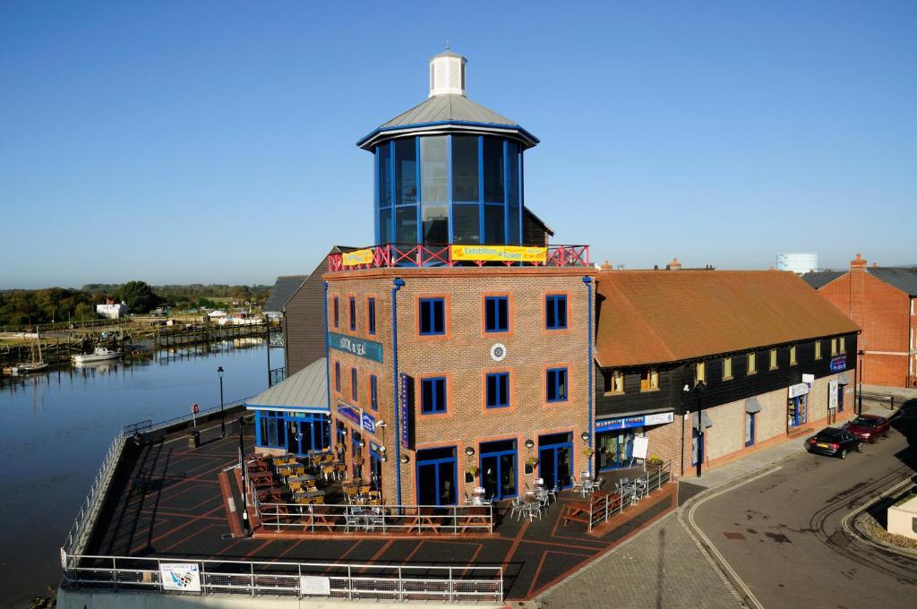 Yha Littlehampton Hostel Exterior photo